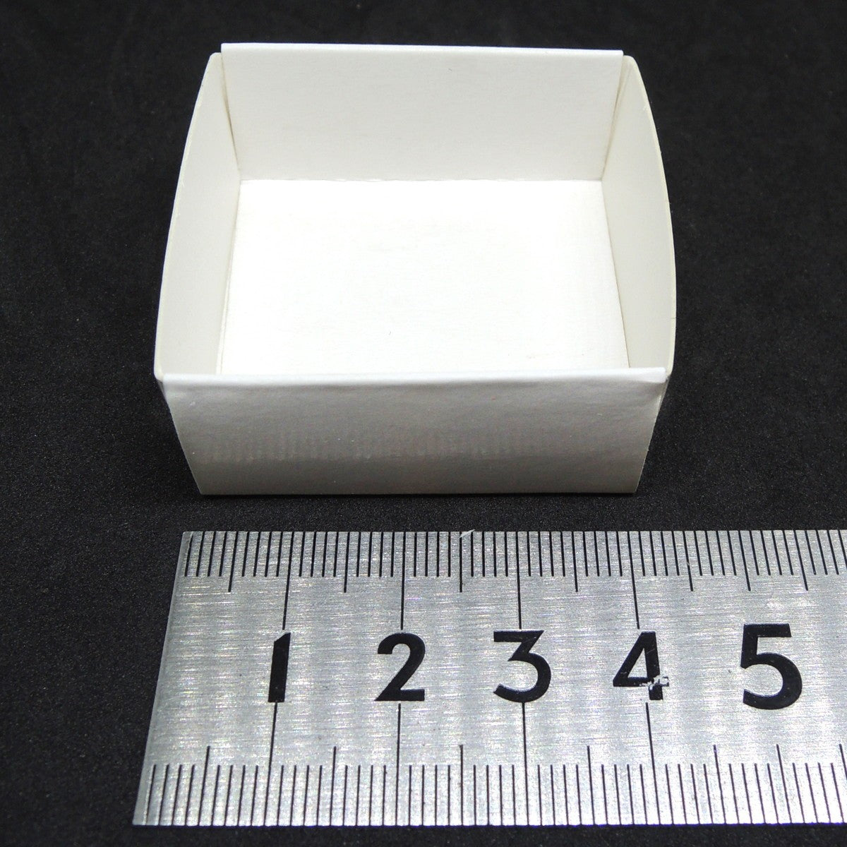 鉱物標本箱 約4cm(41mm) 鉱物標本用紙箱 標本箱 組み立て式 折り畳み式