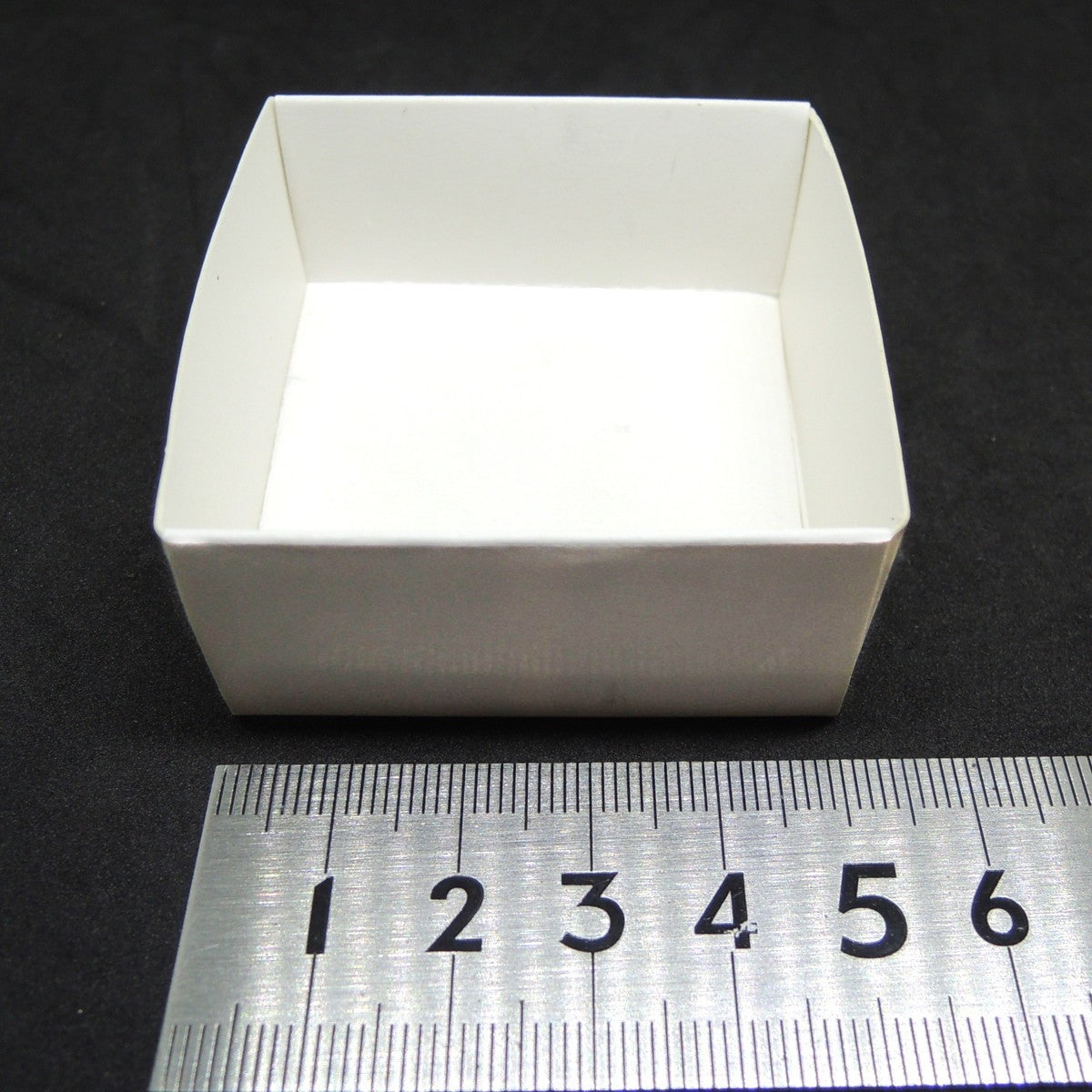 鉱物標本箱 約5cm(51mm) 鉱物標本用紙箱 標本箱 組み立て式 折り畳み式 紙箱 鉱物標本ケース