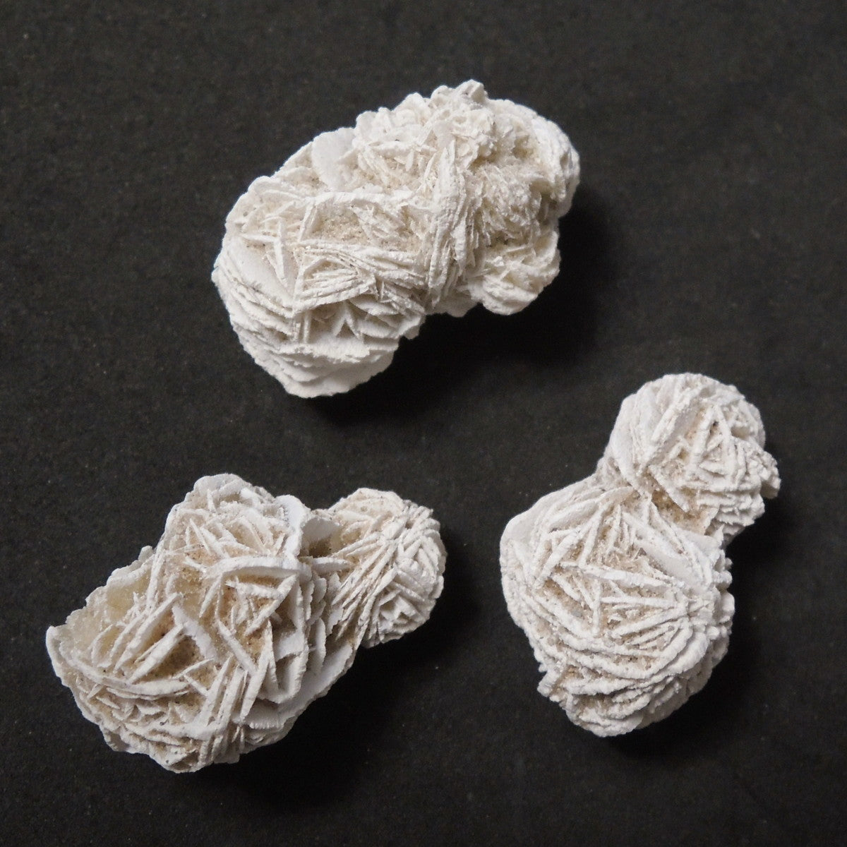 デザートローズ 砂漠の薔薇 砂漠のバラ 原石 ランダム1個 メキシコ産 双子