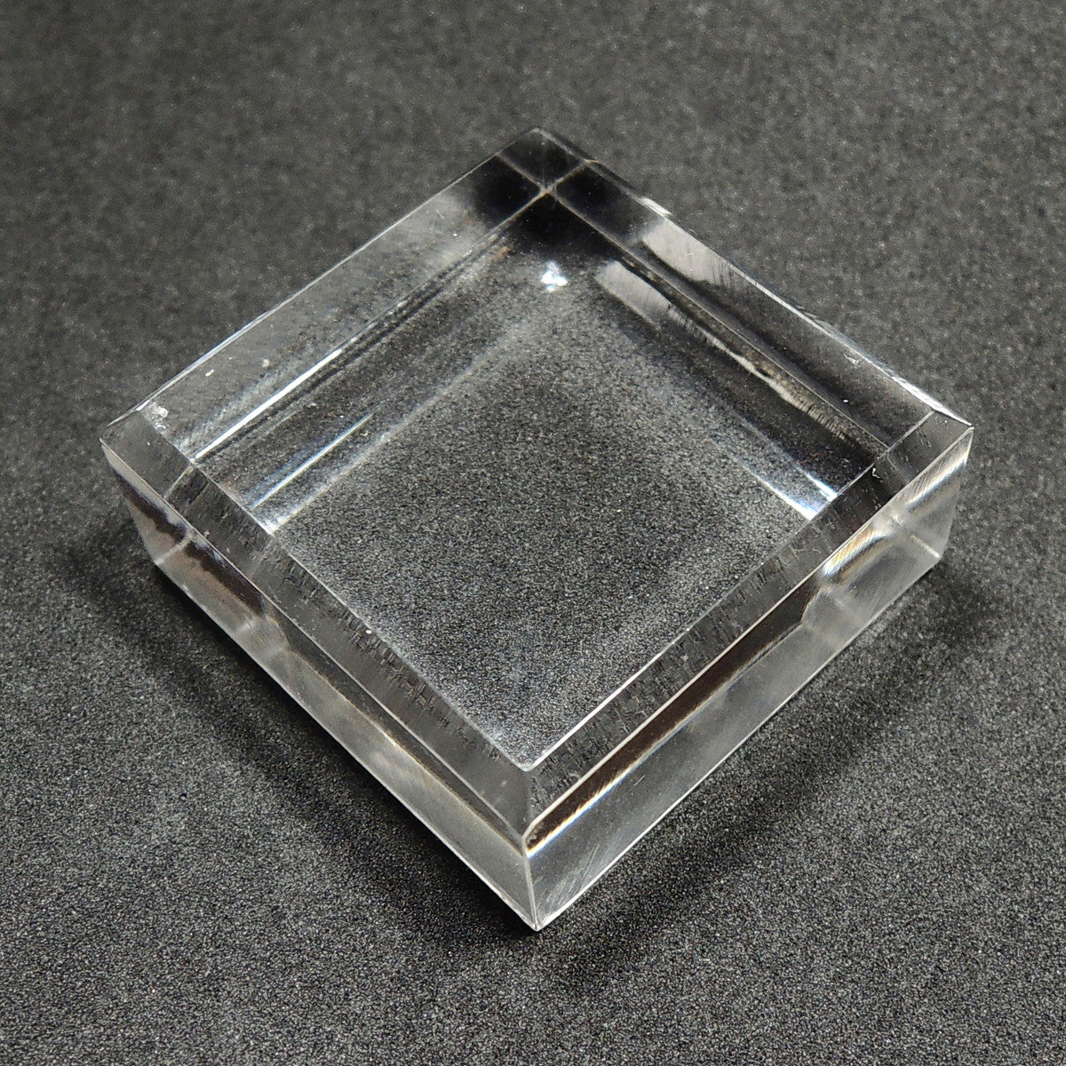 アクリルベース 約3cm 面取り スクエア アクリルブロック アクリル鉱物用台座