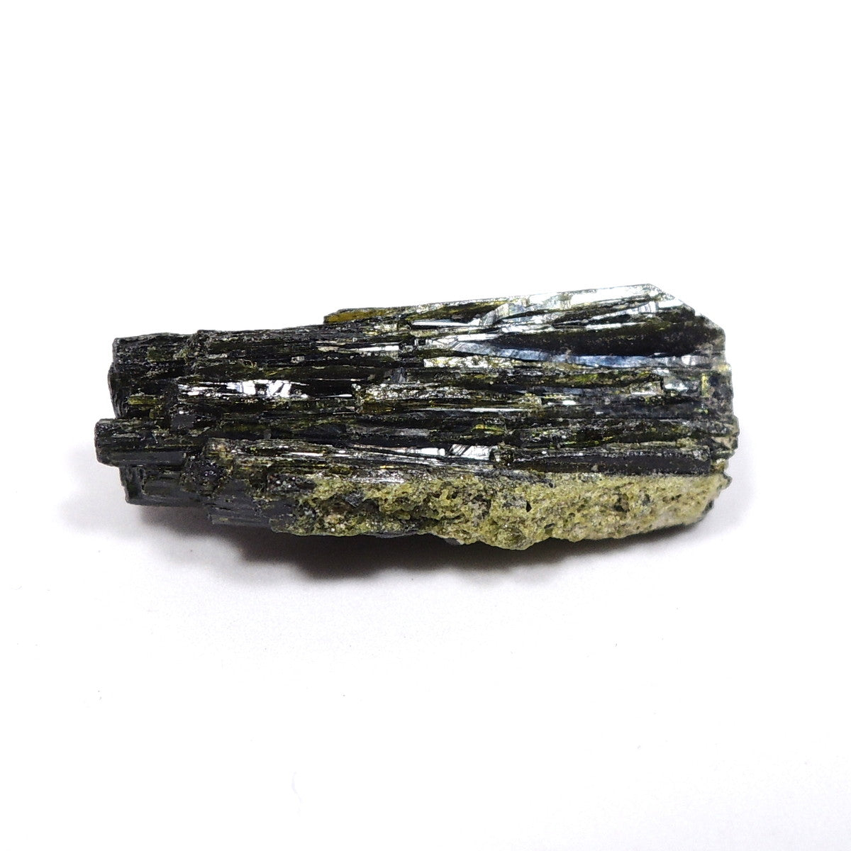 エピドート 原石 緑簾石 マダガスカル産