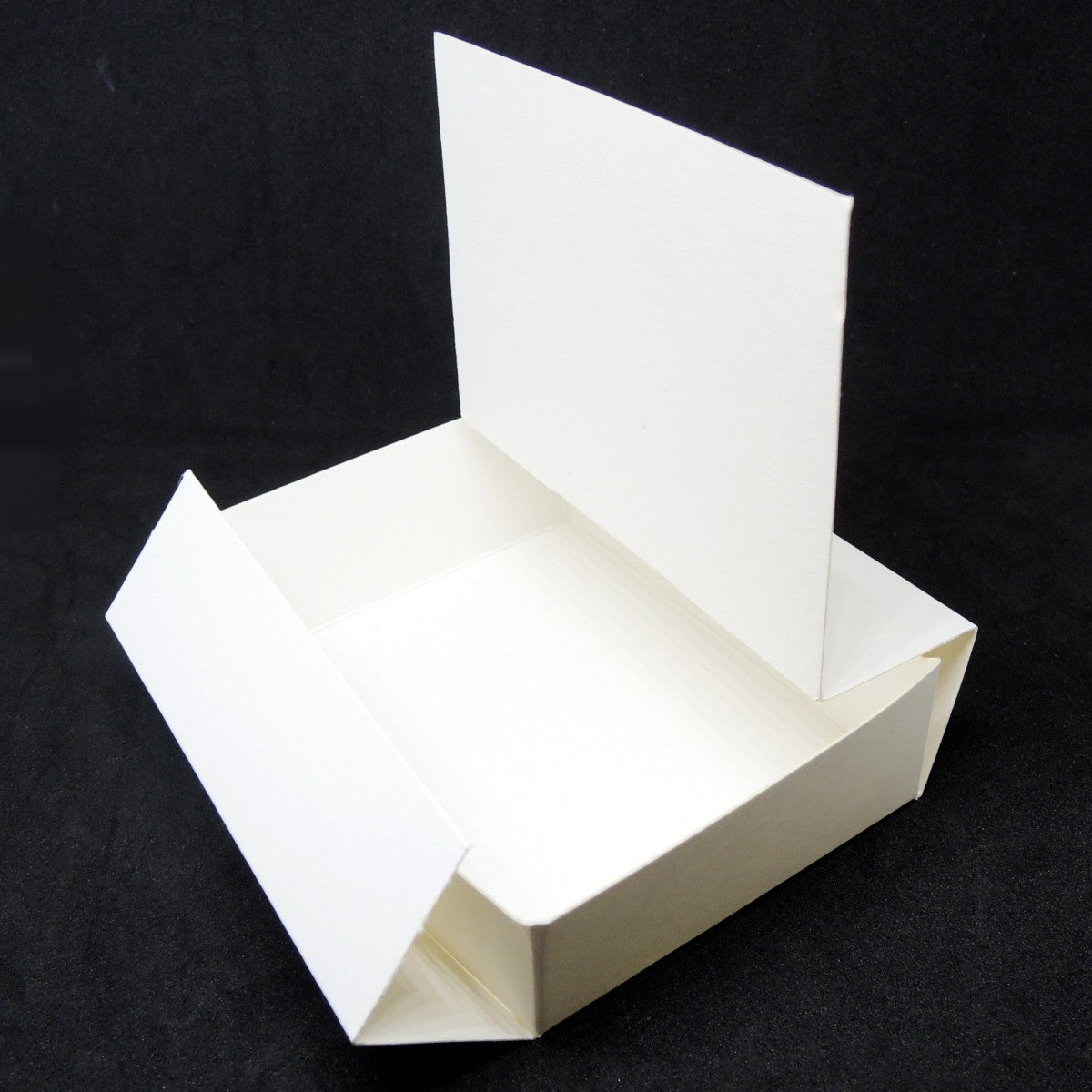 鉱物標本箱 約8cm×6cm(83mm×60mm) 鉱物標本用紙箱 標本箱 組み立て式 折り畳み式 紙箱 鉱物標本ケース