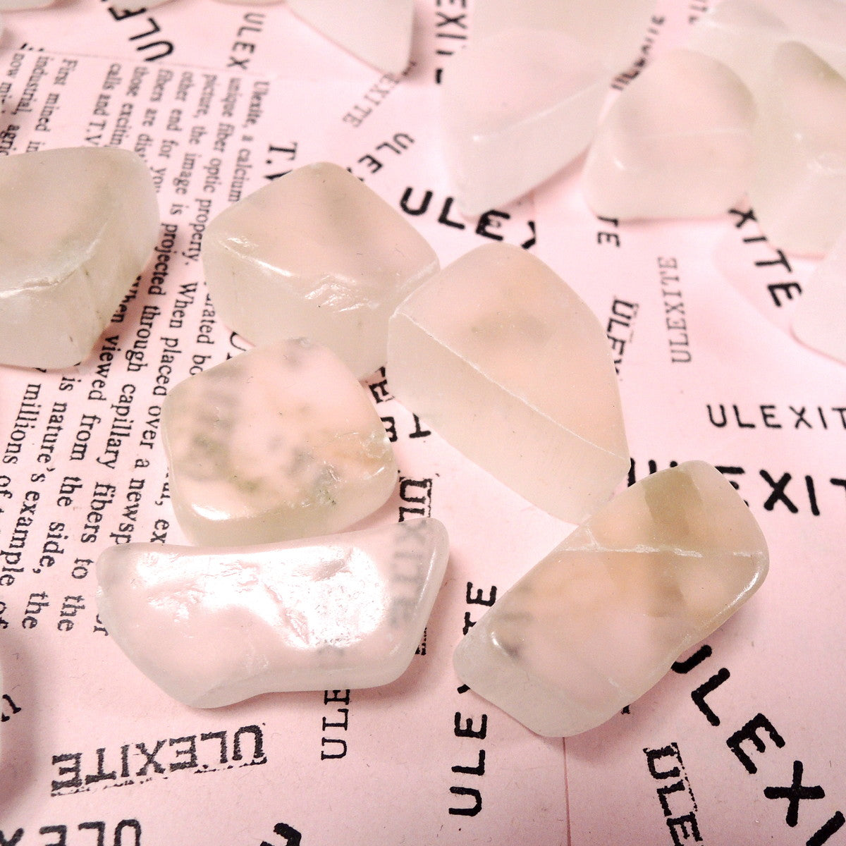 ウレキサイト テレビ石 天然テレビ石 ランダム1個 曹灰硼石 カット原石 アメリカ産