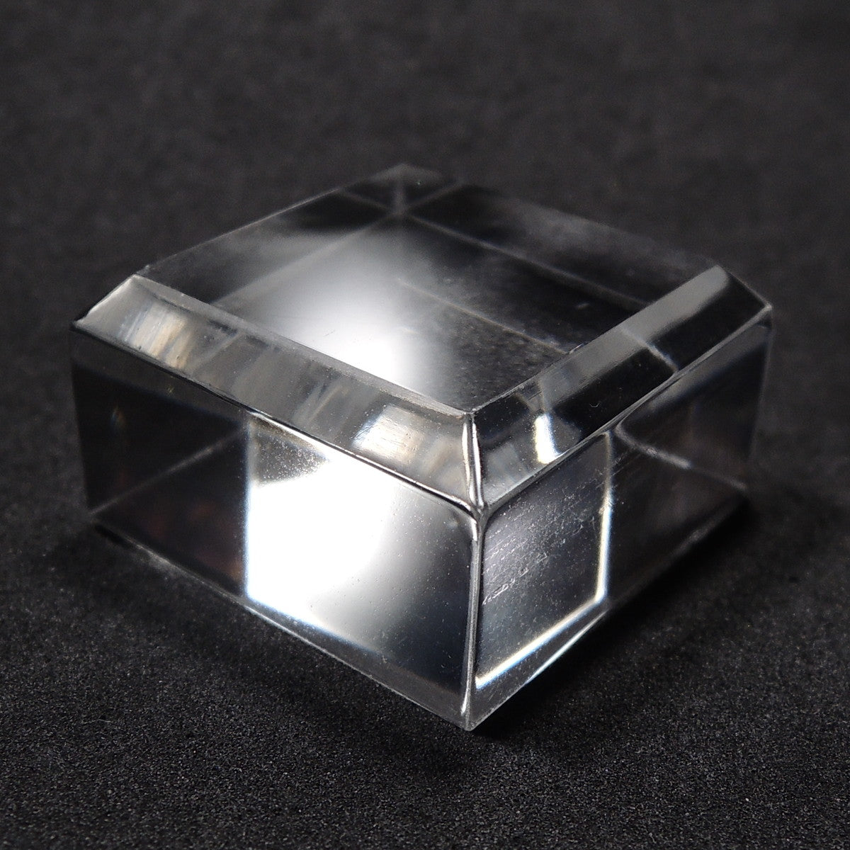アクリルベース 約3cm 面取り スクエア アクリルブロック アクリル鉱物用台座