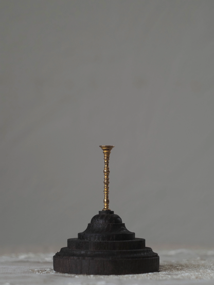 ミネラルホルダー 鉱物標本ケース ドーム型鉱物ケース 鉱物ホルダー 鉱物ケース