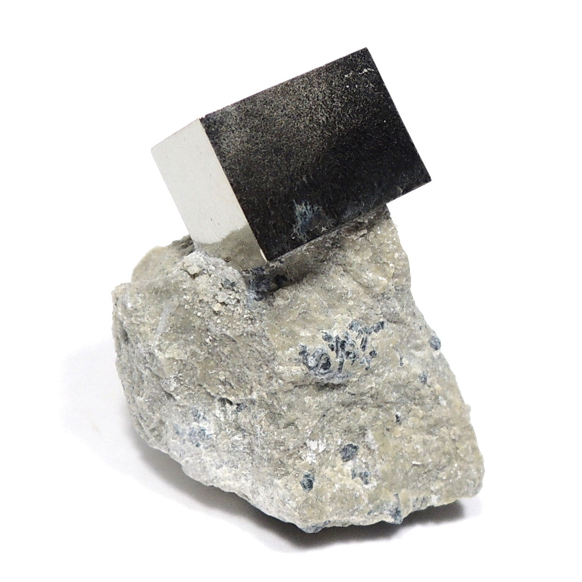 パイライト 原石 パイライトキューブ 母岩付き 黄鉄鉱 スペイン産 立方体結晶