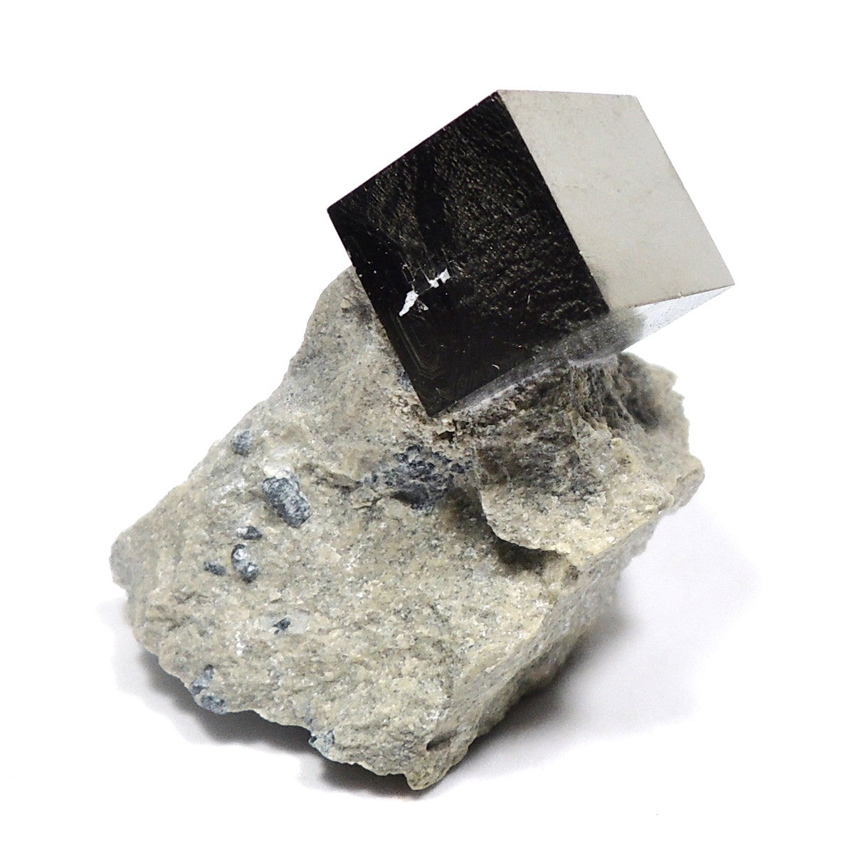 パイライト 原石 パイライトキューブ 母岩付き 黄鉄鉱 スペイン産 立方体結晶