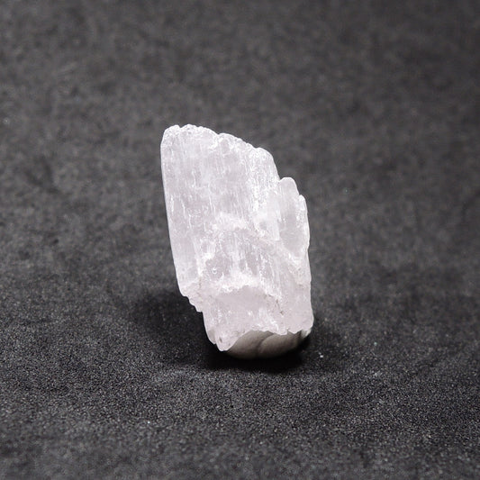 クンツァイト 原石 リチア輝石 リシア輝石 アフガニスタン産 蛍光