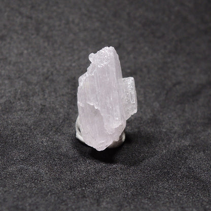 クンツァイト 原石 リチア輝石 リシア輝石 アフガニスタン産 蛍光