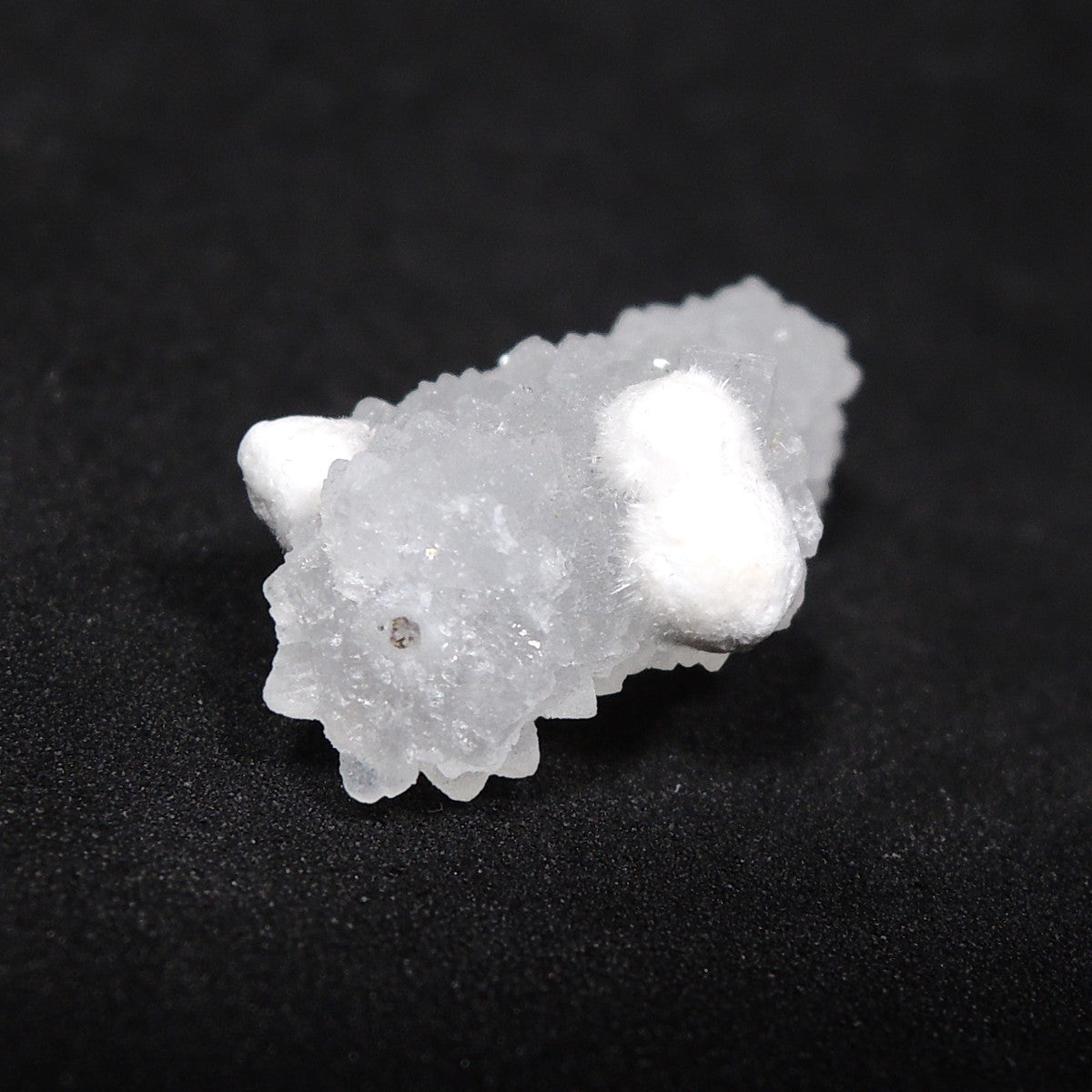 モルデナイト 原石 モルデン沸石 鉱物標本 カルセドニー 玉髄 インド産