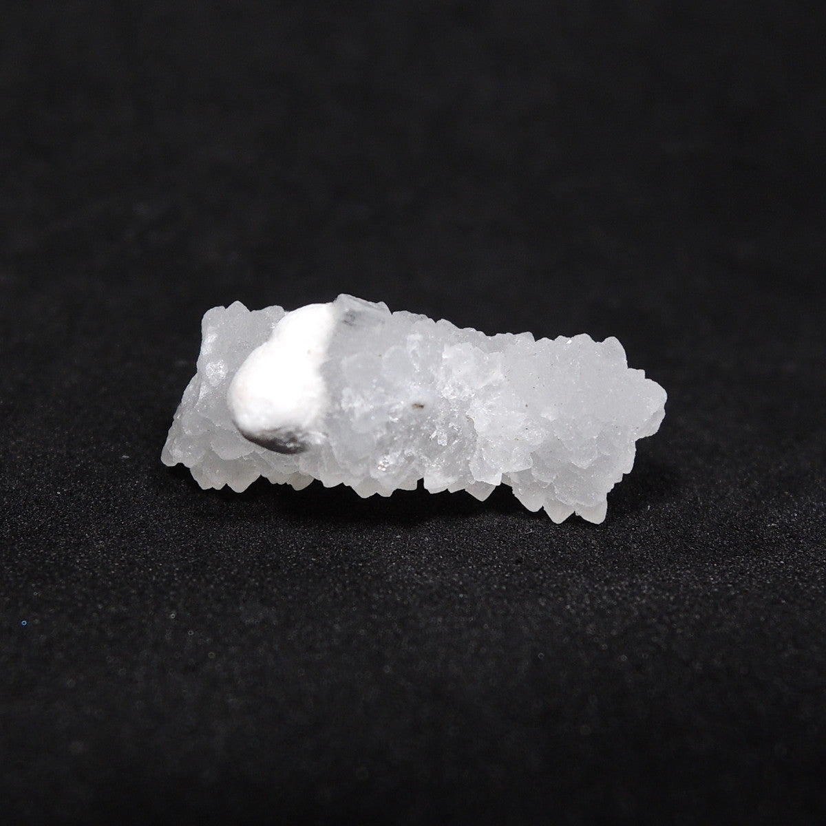 モルデナイト 原石 モルデン沸石 鉱物標本 カルセドニー 玉髄 インド産