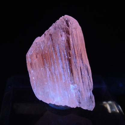 クンツァイト 原石 リチア輝石 リシア輝石 アフガニスタン産 蛍光