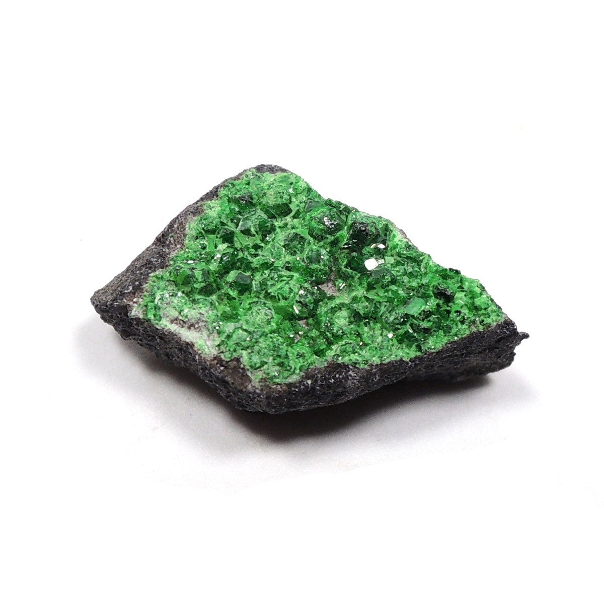 ウバロバイト 灰クロム柘榴石 原石 ウヴァロヴァイト 灰鉻柘榴石 ロシア産 Uvarovite Garnet