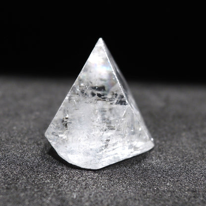アポフィライト 原石 魚眼石 インド産 Apophyllite