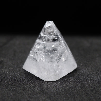 アポフィライト 原石 魚眼石 インド産 Apophyllite