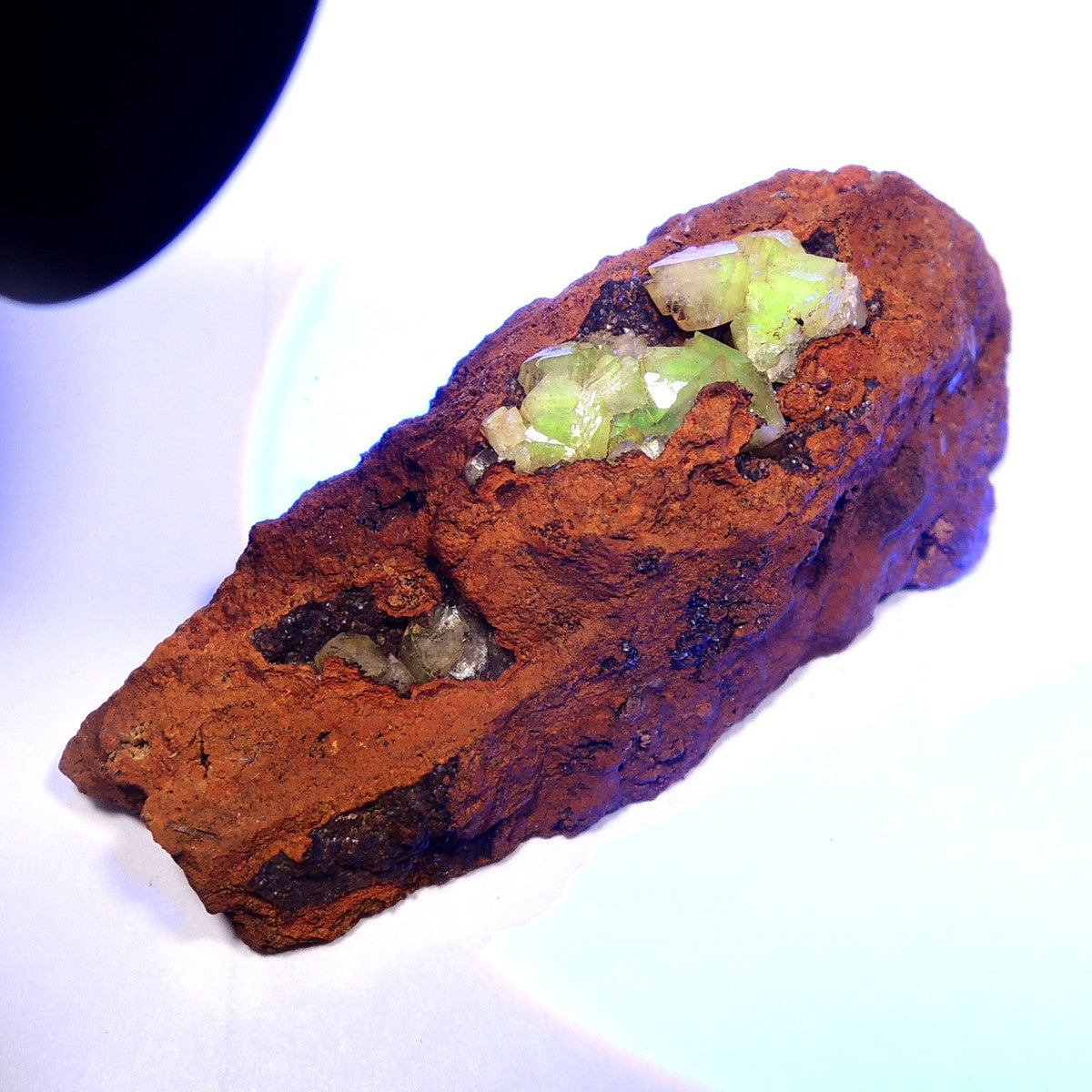 アダマイト 原石 水砒亜鉛鉱 アダム鉱 アダム石 蛍光鉱物 メキシコ産 Adamite