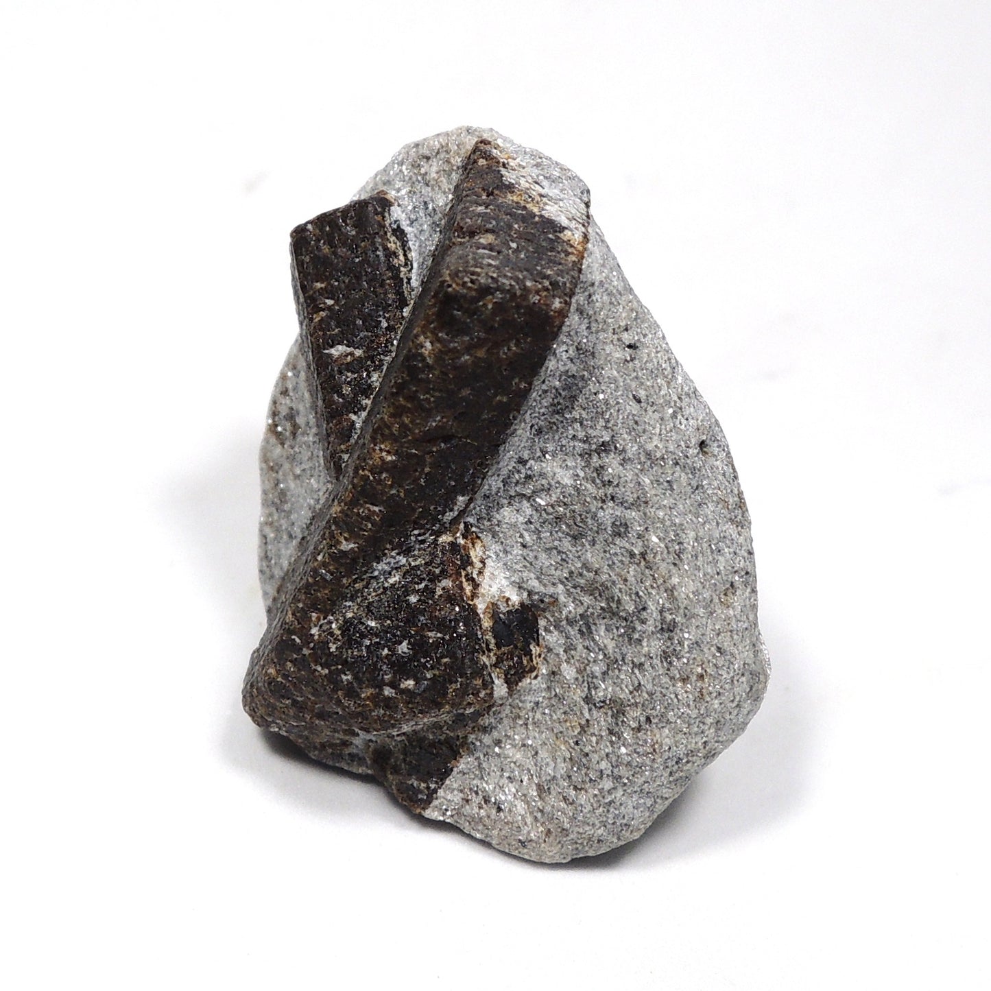 スタウロライト 十字石 原石 クロスストーン ロシア産 Staurolite
