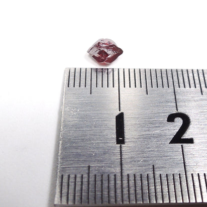 辰砂 ウクライナ産 貫入双晶 シナバー 原石 Cinnabar